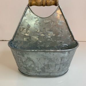 Metal Sponge Holder with Wooden Handle